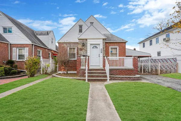 121-16 198th ST, Springfield Gardens, NY 11413