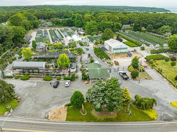 185-191 N Country RD, Mount Sinai, NY 11766