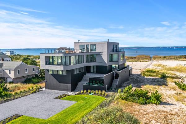 780 Dune RD, Westhampton Dunes, NY 11978