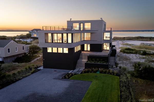 780 Dune RD, Westhampton Dunes, NY 11978