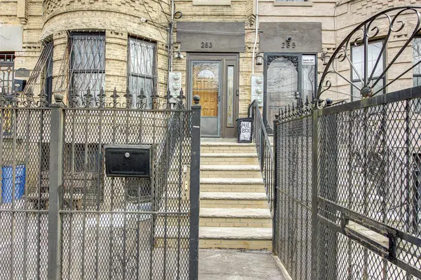 283 Montauk AVE, Brooklyn, NY 11208