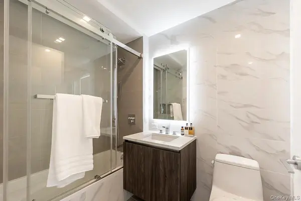 33-66 Farrington STRM #10I, Flushing, NY 11354