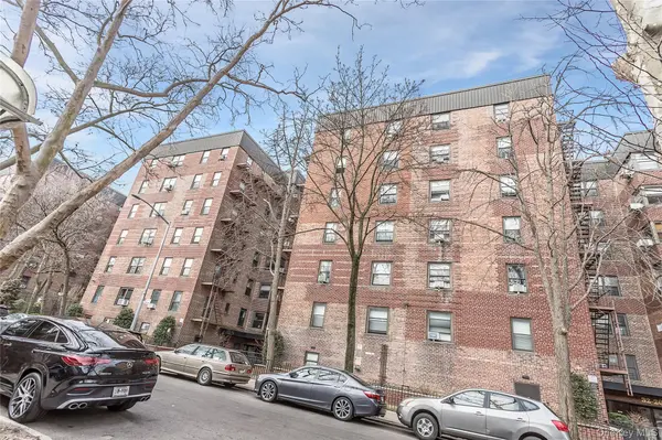 32-22 92 ST #603, East Elmhurst, NY 11369