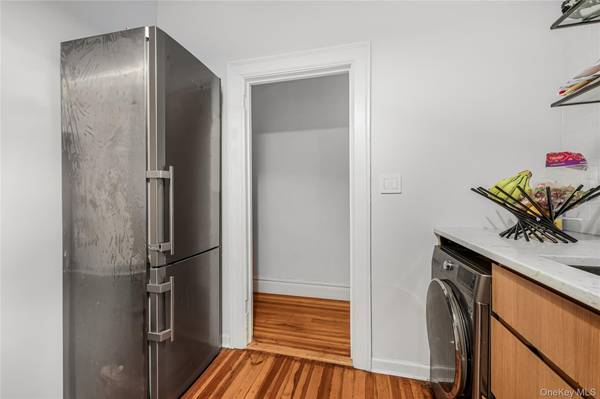 3447 82nd #42, Jackson Heights, NY 11372