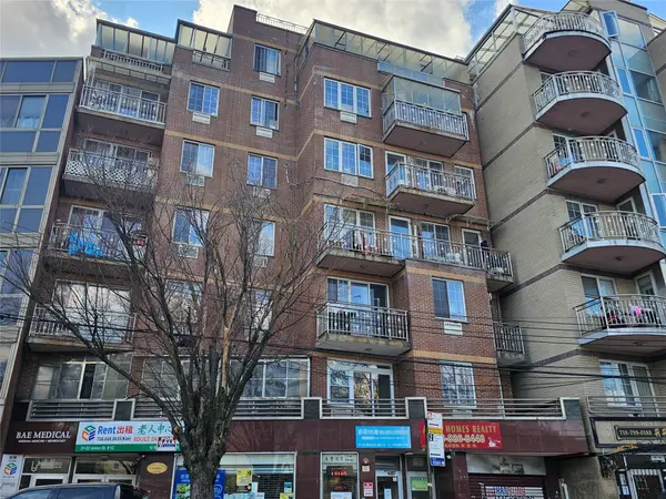31-22 union ST #2D, Flushing, NY 11354