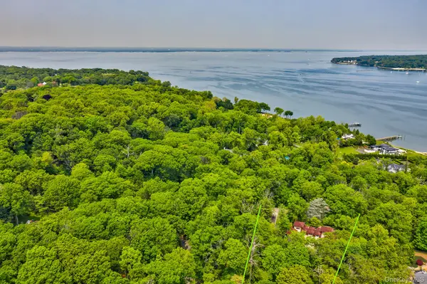 262 Harbor Acres RD, Port Washington, NY 11050