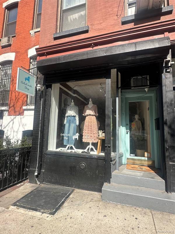 447 West 50th ST, New York (manhattan), NY 10019