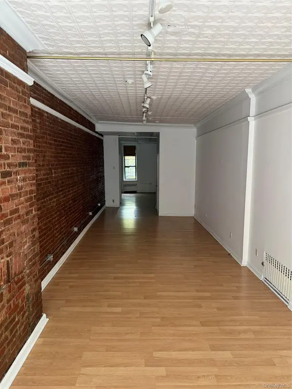 447 West 50th ST, New York (manhattan), NY 10019
