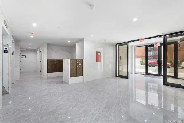 65-18 Austin ST #7B, Rego Park, NY 11374