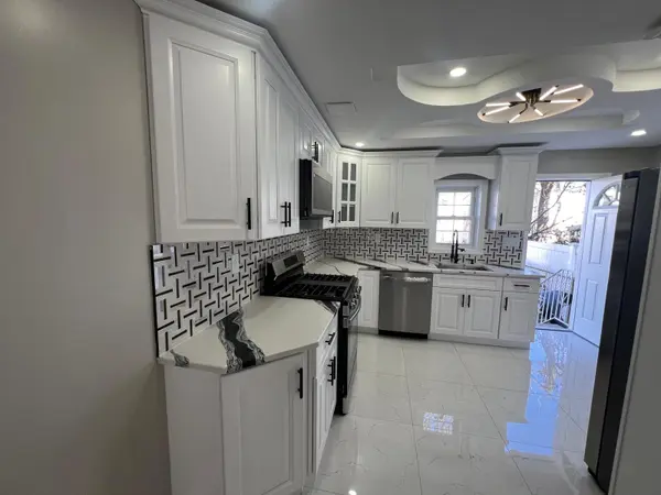 105-13 171st ST, Jamaica, NY 11433