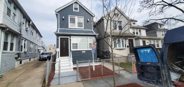 105-13 171st ST, Jamaica, NY 11433
