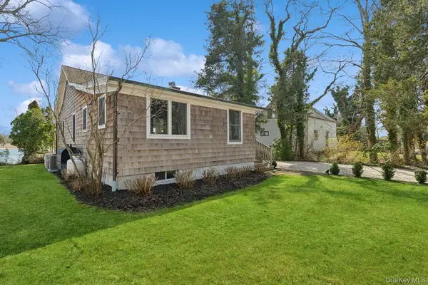 80 Towd Point RD, Southampton, NY 11968