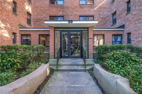 50 White Oak ST #3G, New Rochelle, NY 10801