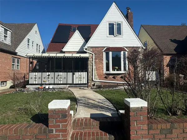 11583 220th ST, Cambria Heights, NY 11411