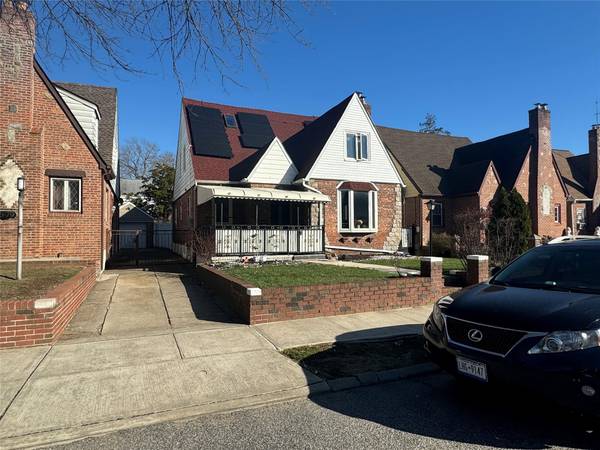11583 220th ST, Cambria Heights, NY 11411