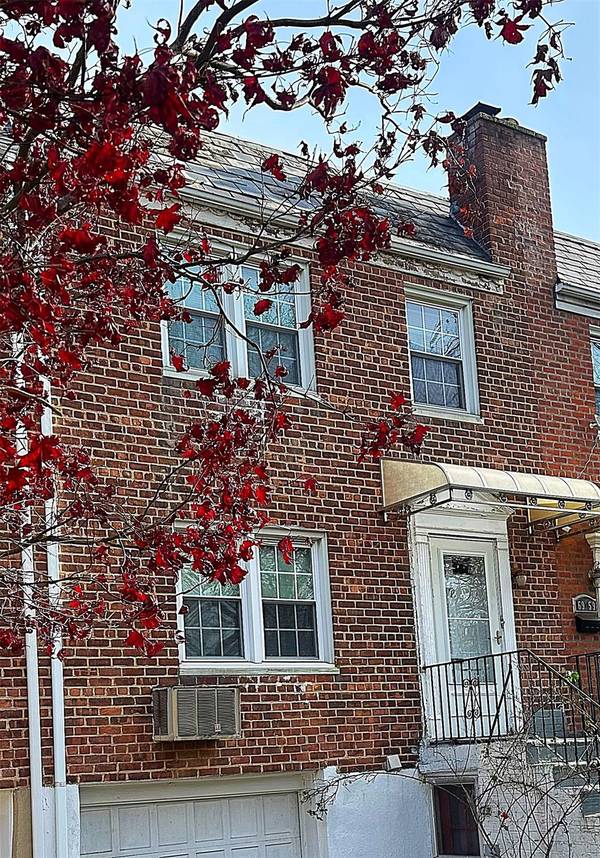 6957 197th ST, Fresh Meadows, NY 11365