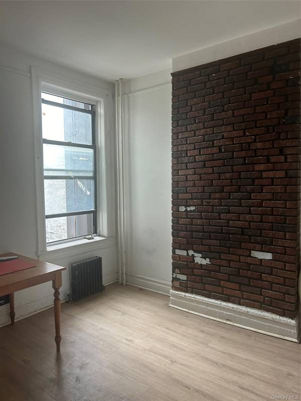5907 4th AVE, Brooklyn, NY 11220