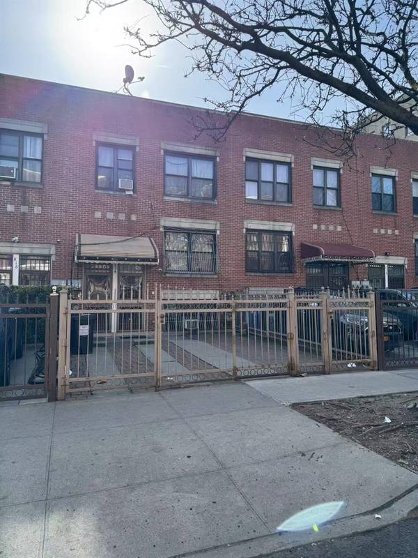 814 Fox ST, Bronx, NY 10459