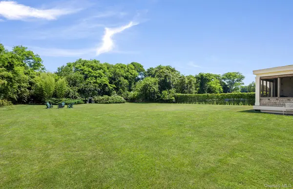 19 Quaquanantuck LN, Quogue, NY 11959