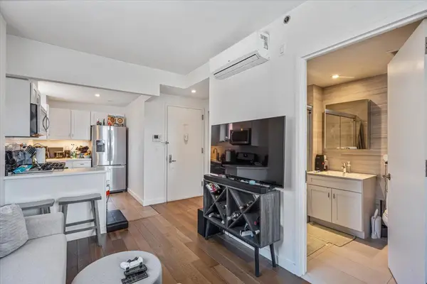 87-22 51st AVE #4H, Elmhurst, NY 11373