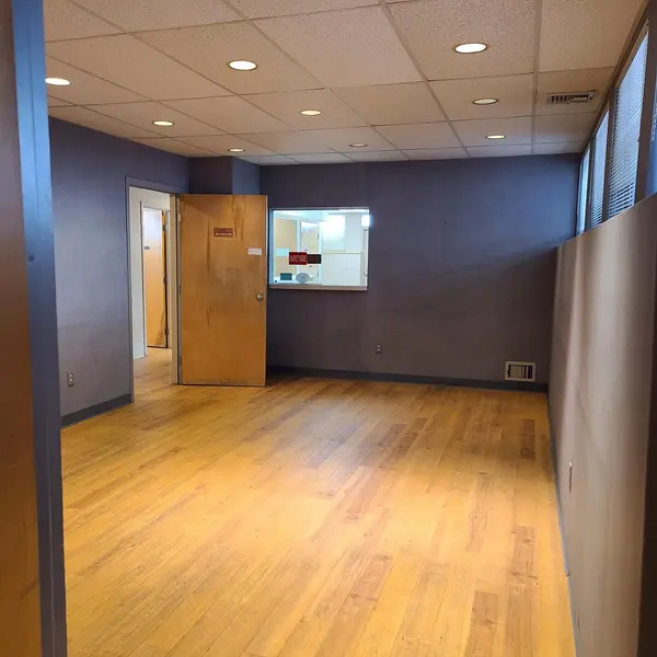 152 E Main ST #C, Huntington, NY 11743