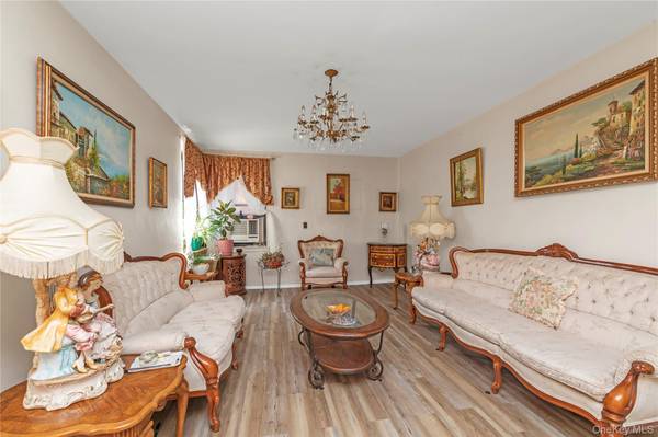 32-40 89 ST #110, East Elmhurst, NY 11369