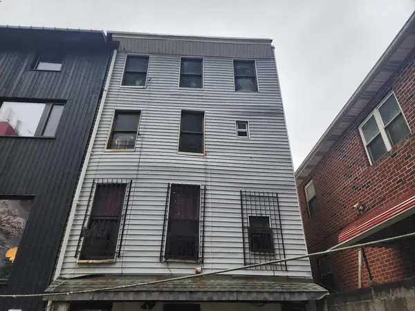 885 Pacific ST, Brooklyn, NY 11238