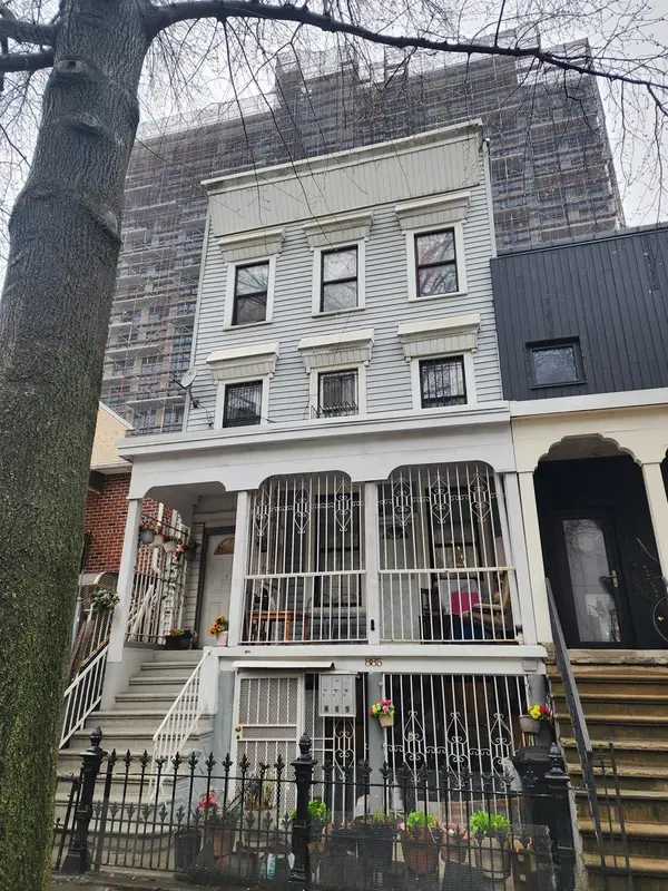 885 Pacific ST, Brooklyn, NY 11238