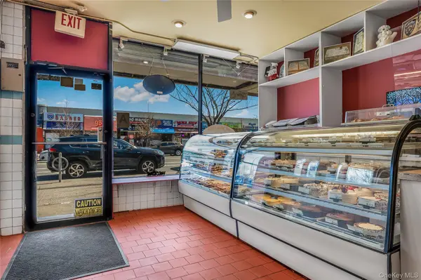 61-22 Springfield BLVD, Bayside, NY 11364