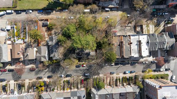 5122 Post RD, Bronx, NY 10471
