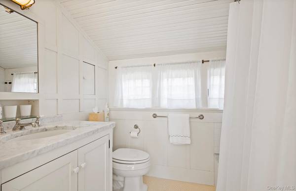 322 Rose Hill RD, Water Mill, NY 11976