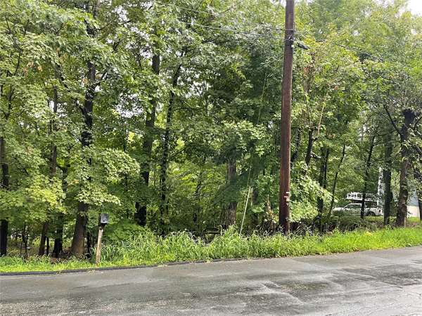 11 Olympus RD, Woodbury, NY 10930