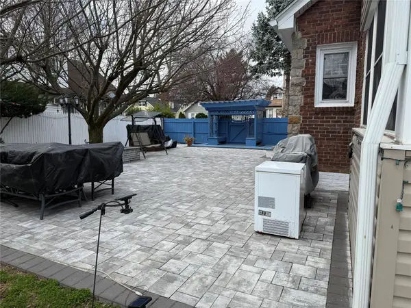 1905 Bryant PL, Baldwin, NY 11510