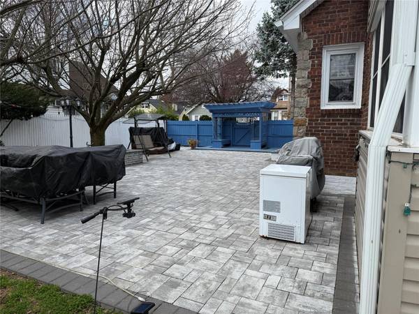 1905 Bryant PL, Baldwin, NY 11510