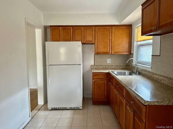 42-23 68 ST, Woodside, NY 11377