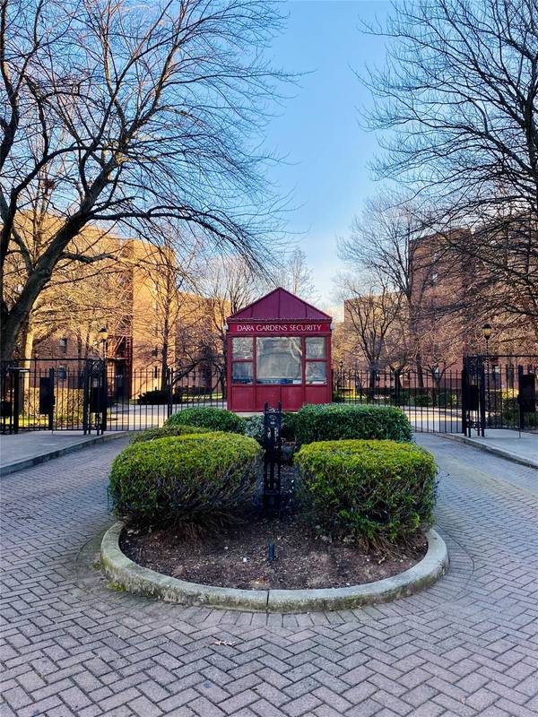 150-25 72 nd Rd #1E, Flushing, NY 11367