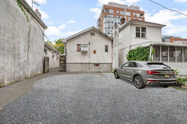 1114 Banner AVE, Brooklyn, NY 11235