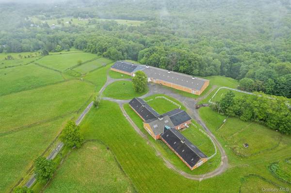 173 Sarah Wells Trail, Campbell Hall, NY 10916