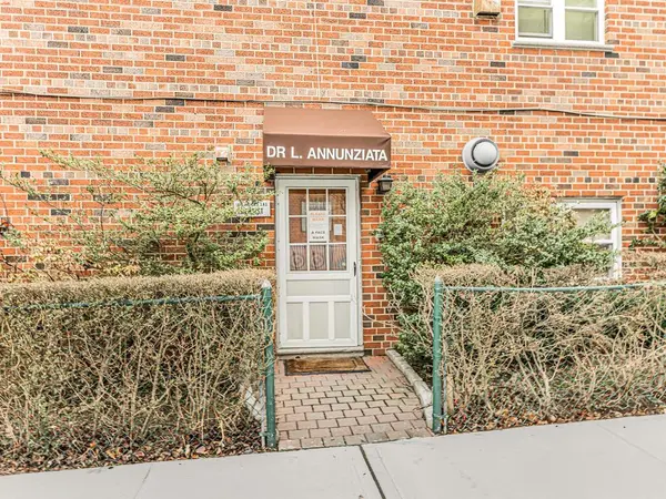 3060 Roberts AVE #1, Bronx, NY 10461
