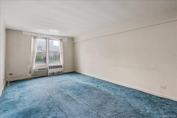 84-20 51st AVE #5C, Elmhurst, NY 11373