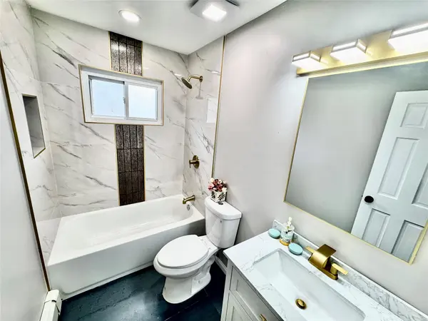38 Moffitt BLVD, East Islip, NY 11730