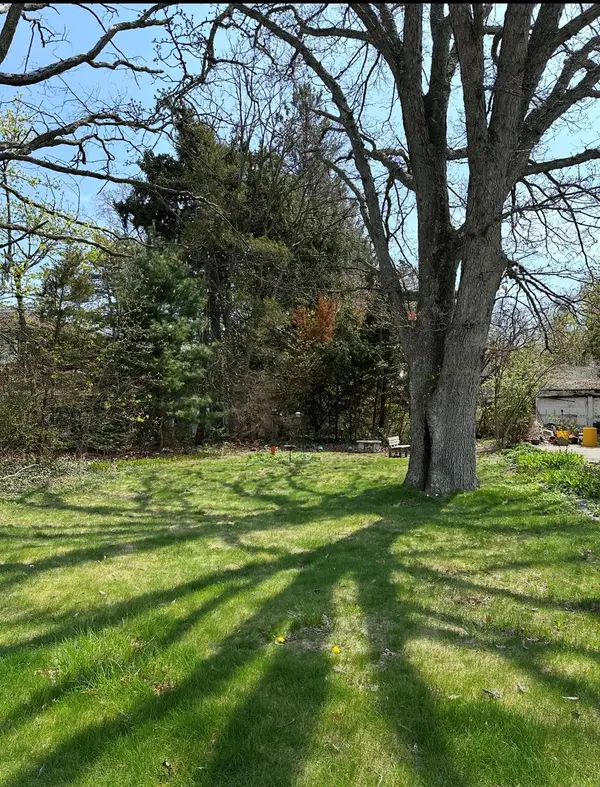 71 Sycamore AVE, Bethpage, NY 11714