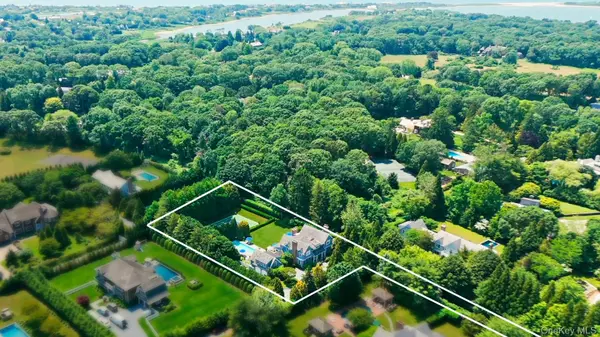 327 Georgica RD, East Hampton, NY 11937