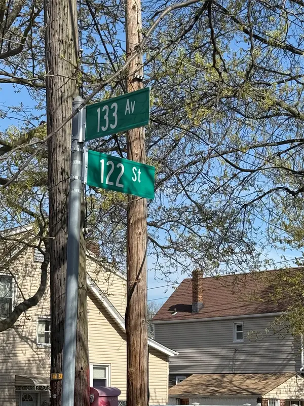 122-05 133rd AVE, South Ozone Park, NY 11420