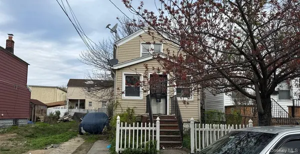 165-21 144th DR, Jamaica, NY 11434