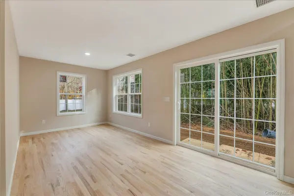 N/C FAIRVIEW DR, Shirley, NY 11967