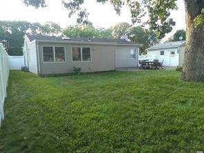 71 Park LN, Massapequa, NY 11758