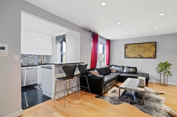5221 65th PL #6N, Maspeth, NY 11378