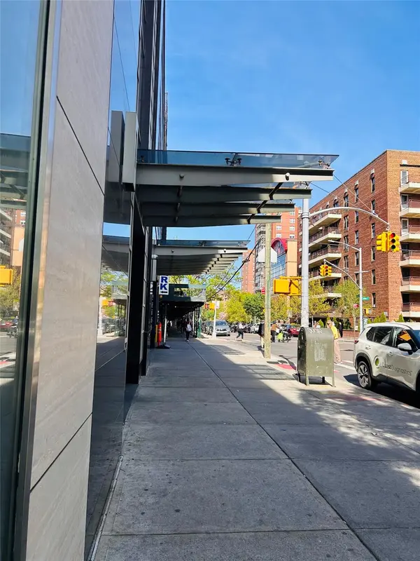 13705 Franklin AVE #3J, Flushing, NY 11355