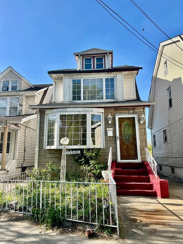 15207 125th AVE, Jamaica, NY 11434